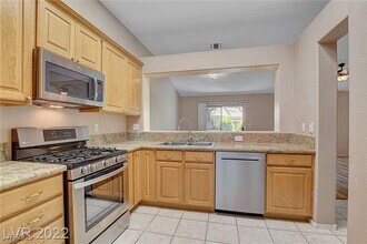 2079 Poppywood Ave in Henderson, NV - Building Photo - Building Photo
