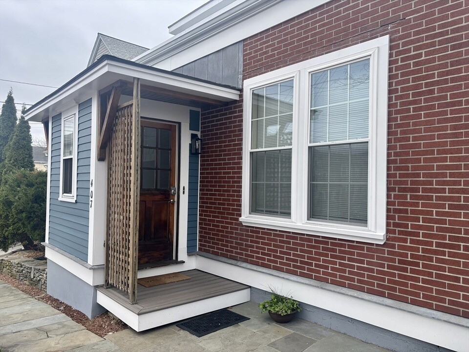 407 Main St in Medford, MA - Building Photo