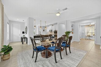 9624 SW Royal Poinciana Dr in Port St. Lucie, FL - Building Photo - Building Photo