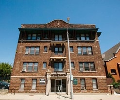 Van Buren Apartments in Milwaukee, WI - Building Photo