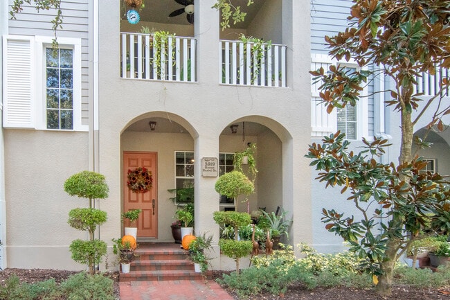 5919 Bowen Daniel Dr in Tampa, FL - Building Photo - Building Photo