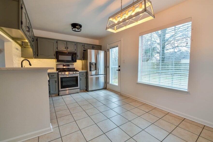 9535 Daly Dr in Arlington, TN - Foto de edificio