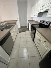 4312 Bayside Village Dr in Tampa, FL - Building Photo - Building Photo