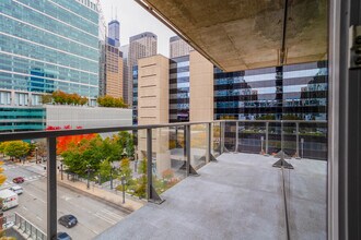 Catalyst in Chicago, IL - Foto de edificio - Building Photo