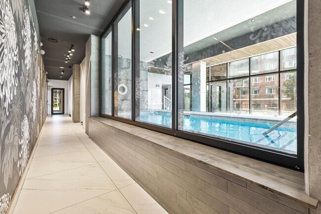 1700 Boul Angrignon in Montréal, QC - Building Photo - Building Photo