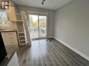 1275 Valerie Crescent in Oakville, ON - Building Photo - Building Photo