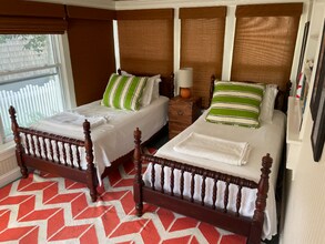 2010 Shepard St in Morehead City, NC - Building Photo - Building Photo