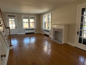 106 Abbottstown St, Unit 106 in East Berlin, PA - Building Photo - Building Photo