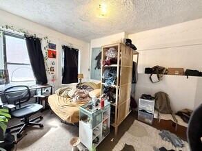 26 Symphony Rd, Unit 4 in Boston, MA - Foto de edificio - Building Photo