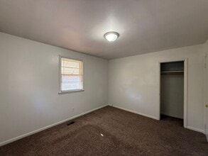 200 Kitt Dr in Jacksonville, NC - Building Photo - Building Photo