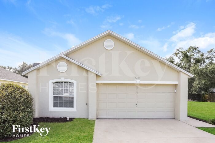 8408 Oak Crossing Dr W in Jacksonville, FL - Building Photo
