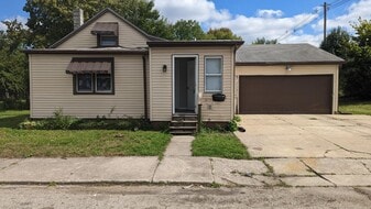 334 S Wells St in Mishawaka, IN - Building Photo