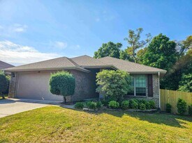 6305 Parakeet Trail in Pensacola, FL - Building Photo