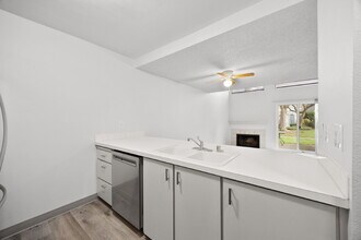 814 Pike St NE in Auburn, WA - Building Photo - Building Photo