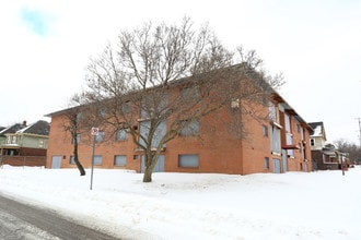 The Georgia Apartments in Flint, MI - Building Photo - Building Photo