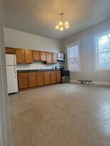 344 S Queen St in Lancaster, PA - Building Photo