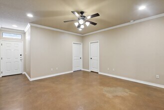 429 Baby Bear Dr in College Station, TX - Building Photo - Building Photo