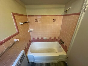 3166 Werk Rd in Cincinnati, OH - Foto de edificio - Building Photo