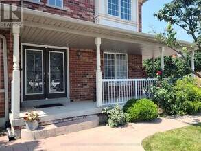 1 Jarrett Ct in Vaughan, ON - Building Photo - Building Photo