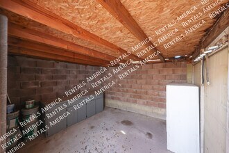 3241 W Blackhawk Dr in Phoenix, AZ - Building Photo - Building Photo