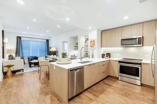 811 Buffalo Pk Dr in Houston, TX - Building Photo