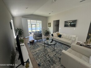 70422 Winding River Dr in Yulee, FL - Foto de edificio - Building Photo