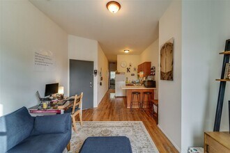 78 Webster Ave in Jersey City, NJ - Building Photo - Building Photo