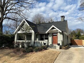 997 Woodbourne Dr SW in Atlanta, GA - Building Photo - Building Photo