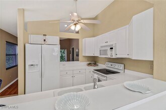26705 Little John Ct in Bonita Springs, FL - Building Photo - Building Photo