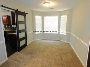 5147 Round Table Dr in Ellenwood, GA - Building Photo - Building Photo