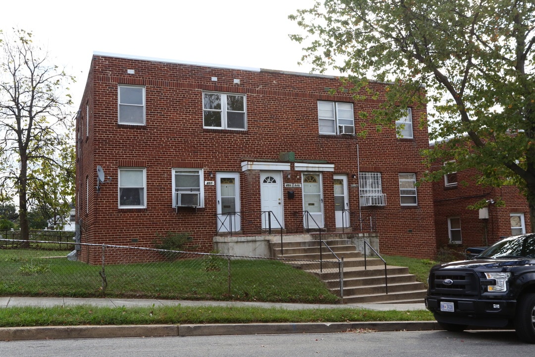 849-851 48th St NE in Washington, DC - Foto de edificio