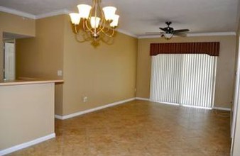 1820 FLORIDA CL Cir in Naples, FL - Building Photo - Building Photo