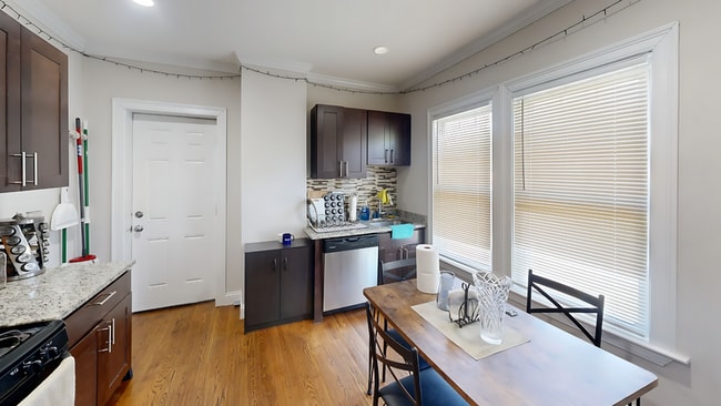 2991 Washington St, Unit 2 in Boston, MA - Foto de edificio - Building Photo