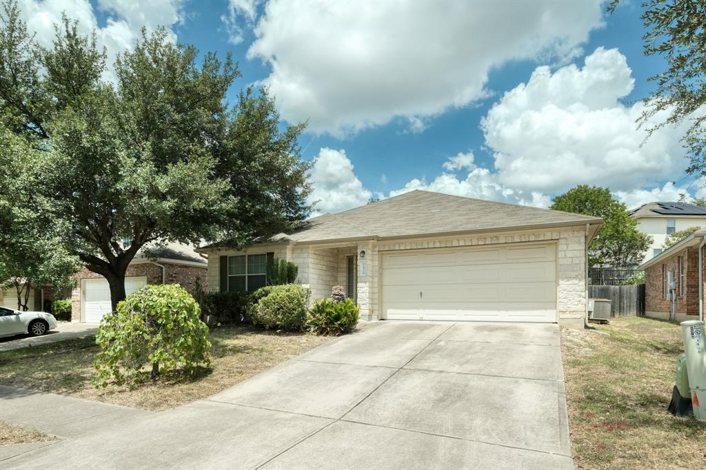 1906 Melissa Oaks Ln in Austin, TX - Building Photo