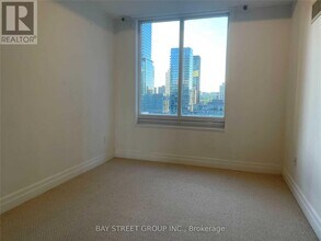 35 Balmuto St in Toronto, ON - Building Photo - Building Photo