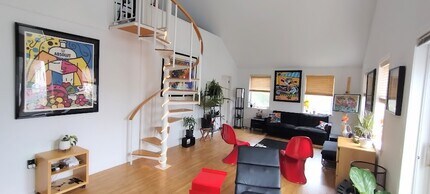 170 Post Rd W, Unit 170 B Upstairs in Westport, CT - Foto de edificio - Building Photo