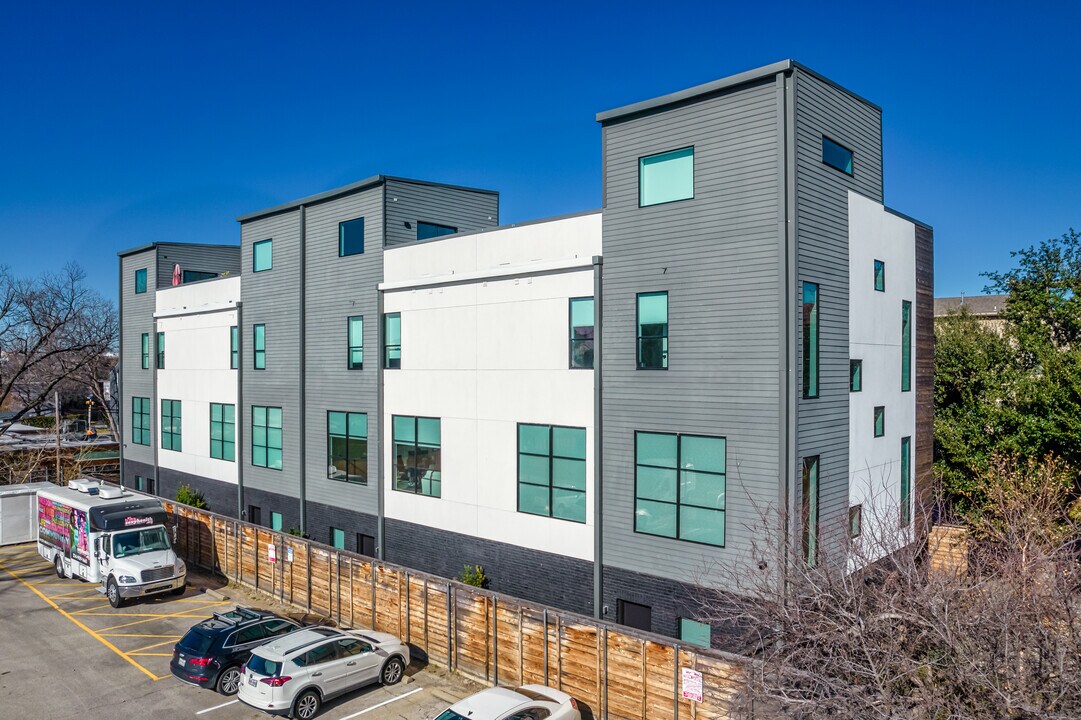 2719 Reagan St in Dallas, TX - Foto de edificio