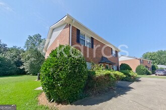 160 Deer Pkwy in Athens, GA - Building Photo - Building Photo