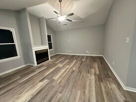 4600 Wren Wood Dr in Columbia, MO - Building Photo