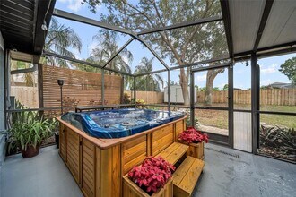 10314 Deepbrook Dr in Riverview, FL - Building Photo - Building Photo