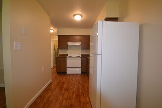 205 W Summerfield Ave in Leeton, MO - Building Photo - Building Photo