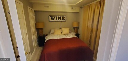 1153 Neal St NE in Washington, DC - Foto de edificio - Building Photo