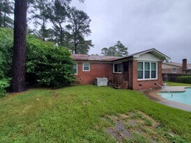 220-224 4 Ply Ln in Fayetteville, NC - Building Photo