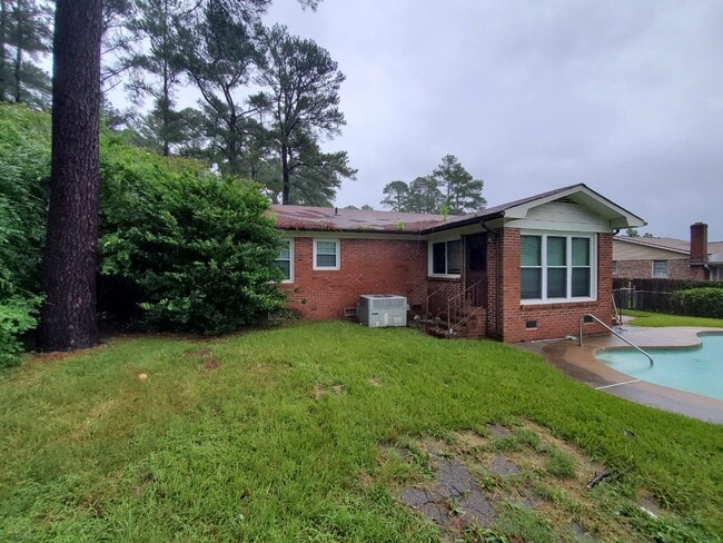 property at 220-224 4 Ply Ln