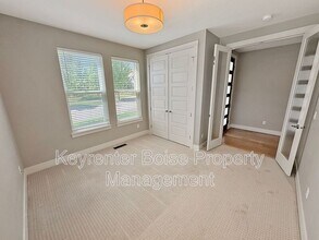 2784 S Trailwood Way in Boise, ID - Building Photo - Building Photo