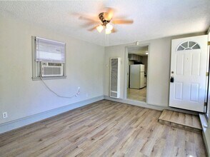 2216 30th St in Lubbock, TX - Building Photo - Building Photo