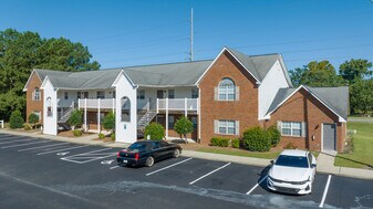 Whitebridge Apartments in Winterville, NC - Building Photo