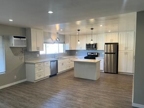 120 S Belmont St in Glendale, CA - Building Photo - Building Photo