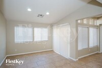 3327 Kaniksu Ct in Las Vegas, NV - Building Photo - Building Photo