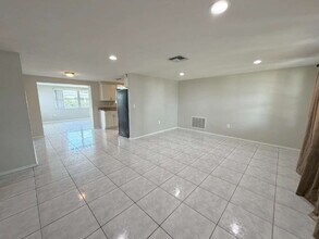 5706 Chipper Dr in New Port Richey, FL - Building Photo - Building Photo